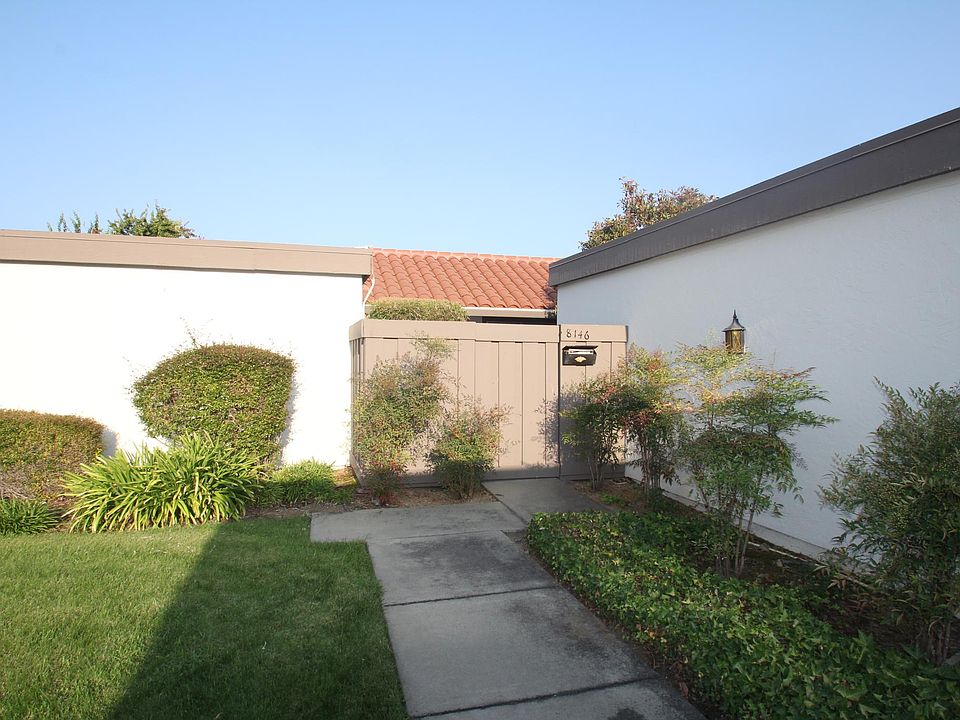 1st image of 8146 Park Villa Cir