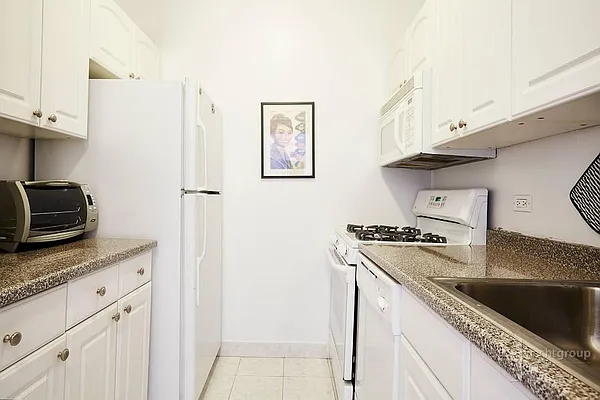 Rented by Hecht Group | media 5