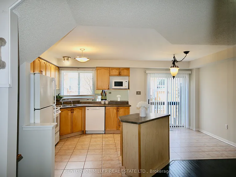 5530 Glen Erin Dr #140 — Photo 9