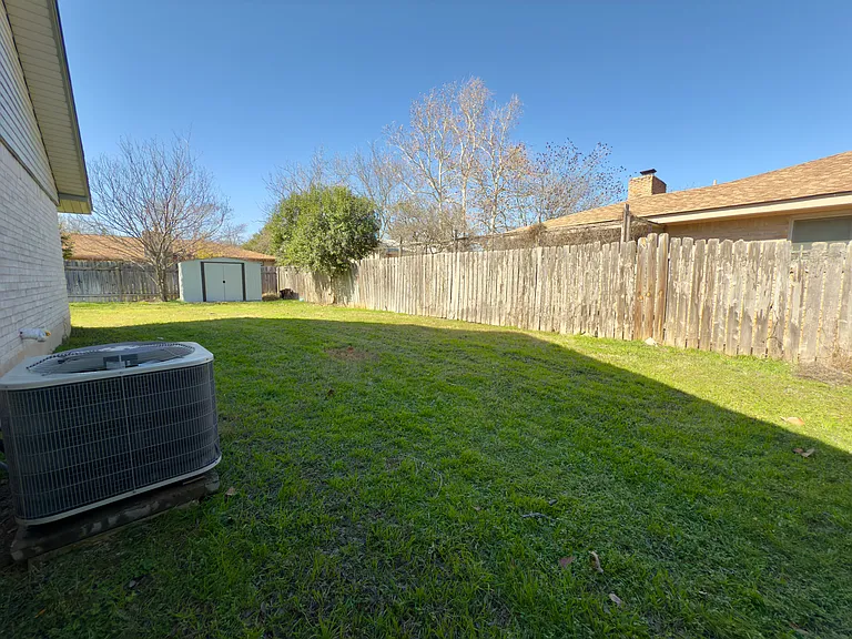 113 Shady Oak Dr — Photo 19