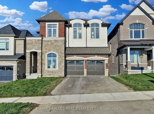 56 Charles White Ct, East Gwillimbury, ON L9N0T7