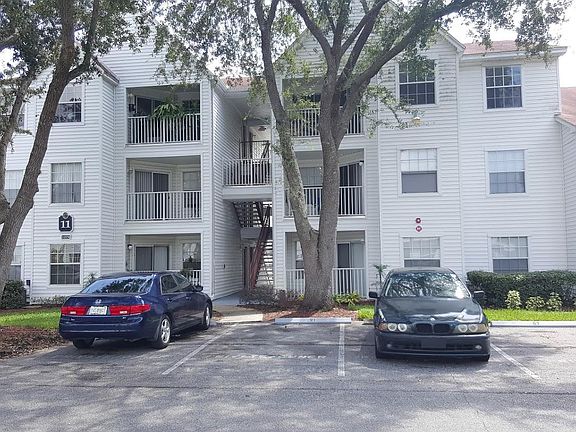3rd image of 11574 Westwood Blvd