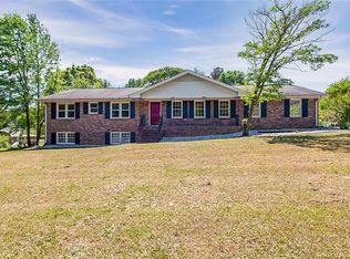 2241 Chaparral Dr, Snellville, GA 30078