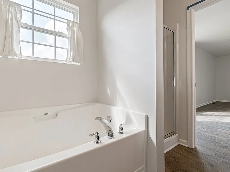 1006 Solomon Ln — Photo 37