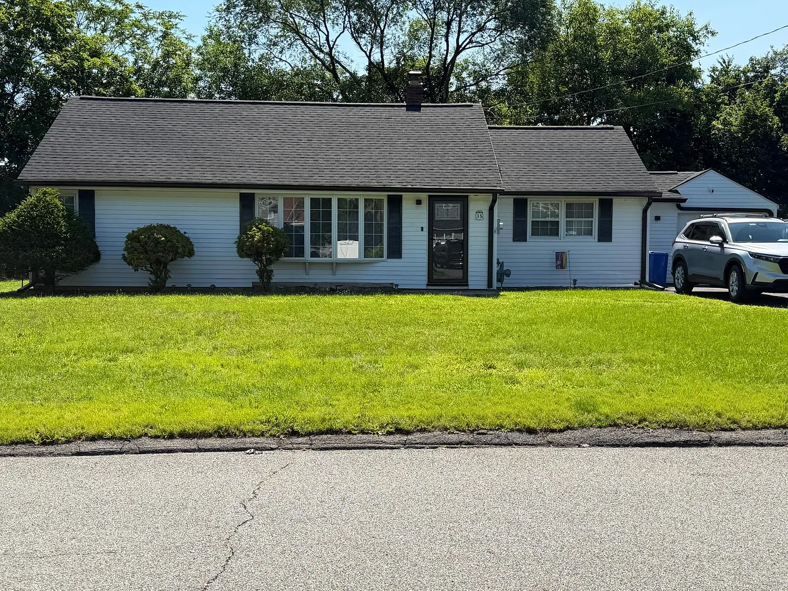 3 bed, 1111 sqft, $3,800 — Photo 1