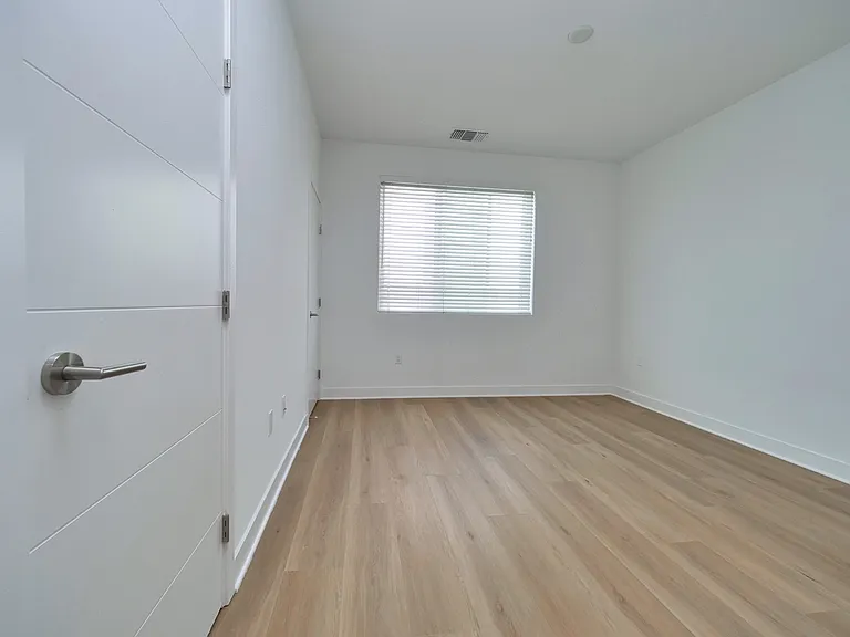3929 Wattling St #31 — Photo 13