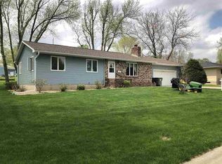 818 3rd Ave NE, Oelwein, IA 50662