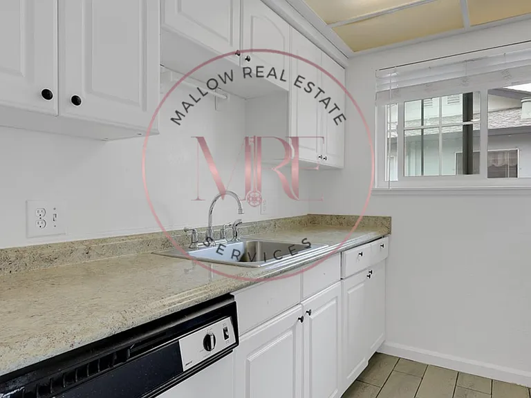 1188 Casita Dr #4 — Photo 8
