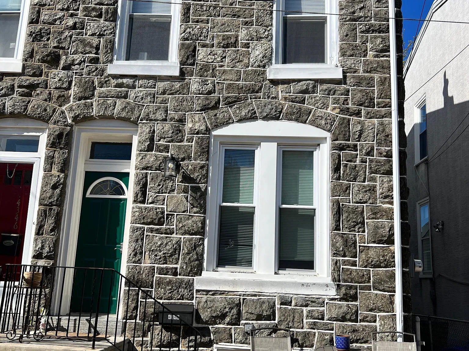 2 bed, 1334 sqft, $1,900 — Photo 1