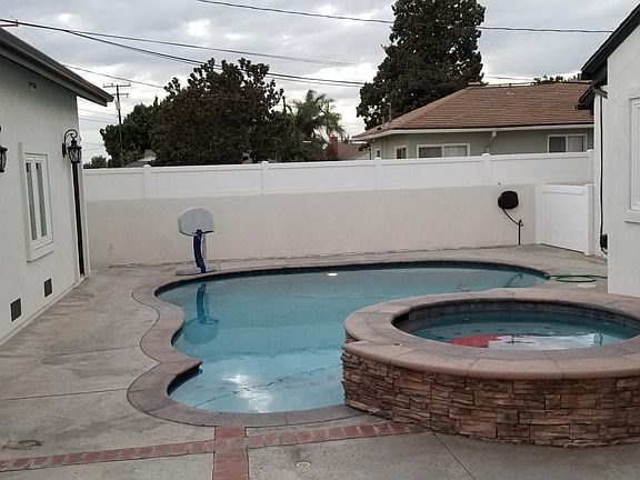 4th image of 16440 Ancep St