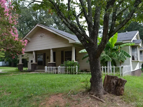 139 Holland St, Forest City, NC 28043