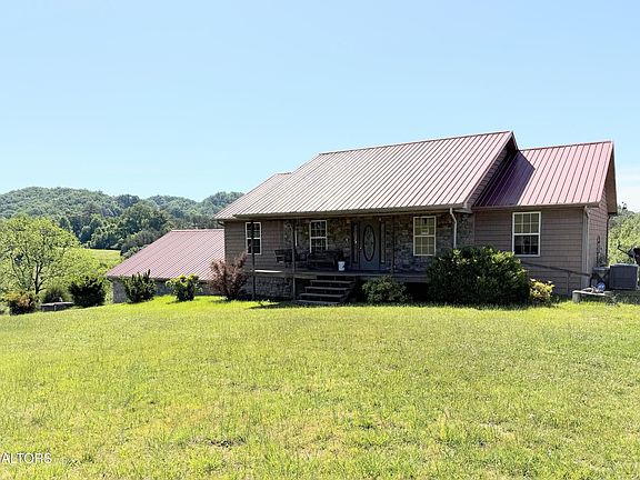 2nd image of 3941 Hickory Valley Rd