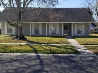 1551 Bullrush Dr, Baton Rouge, LA 70810