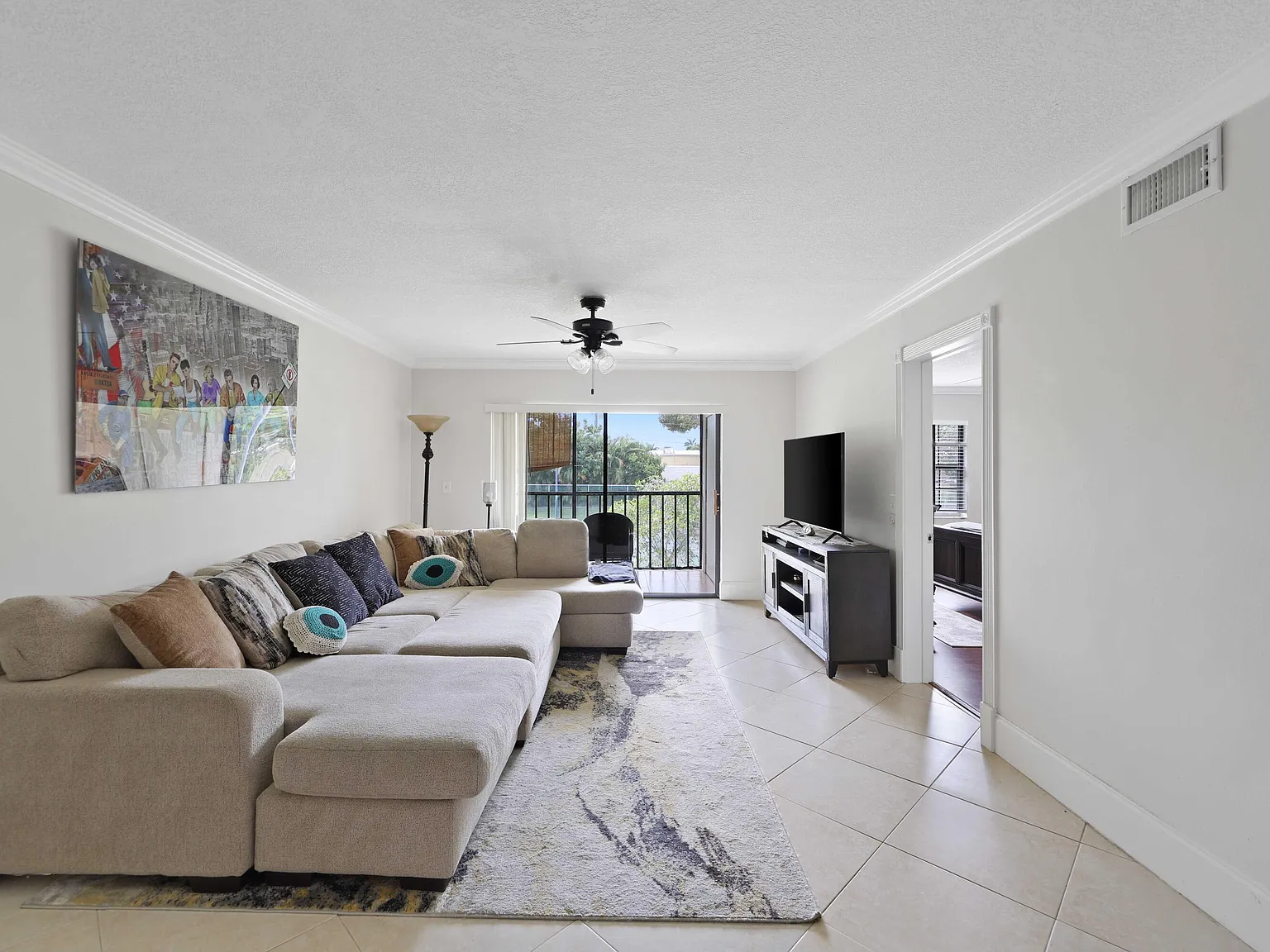 Tropic View Condo — Photo 2