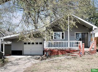 7921 Main St, Ralston, NE 68127