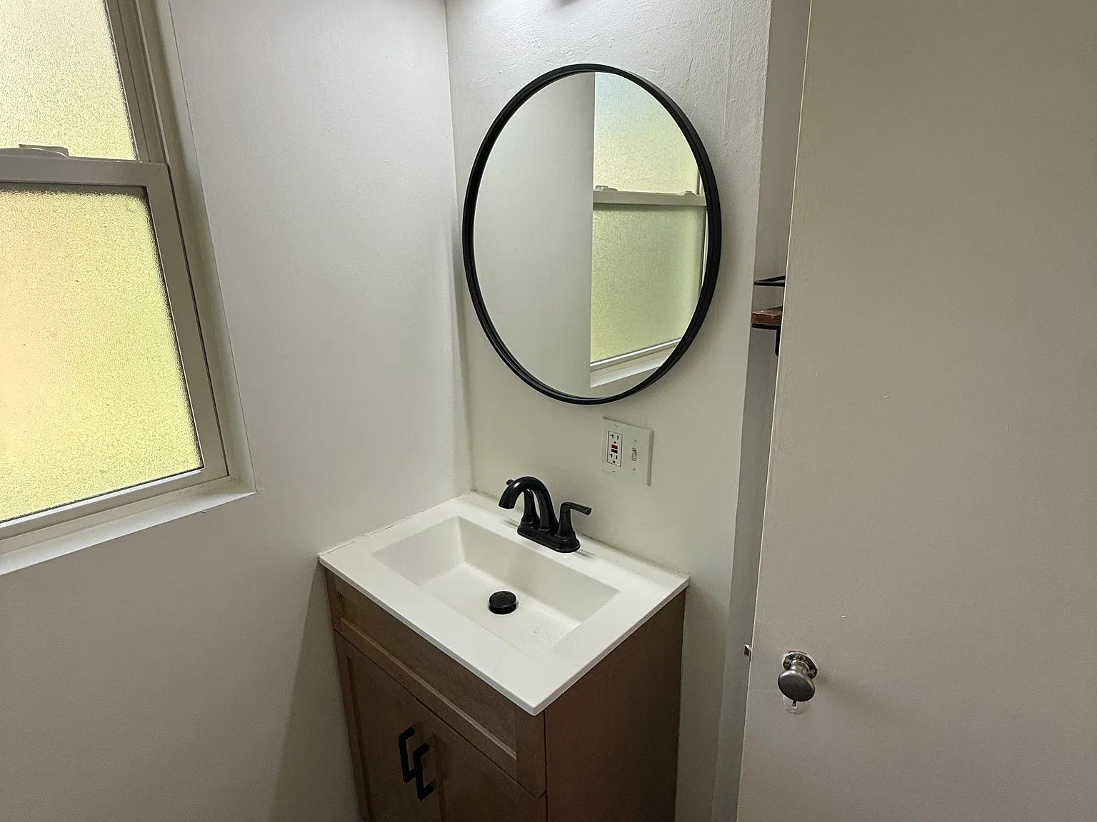 2 bed, 960 sqft, $1,600 — Photo 4