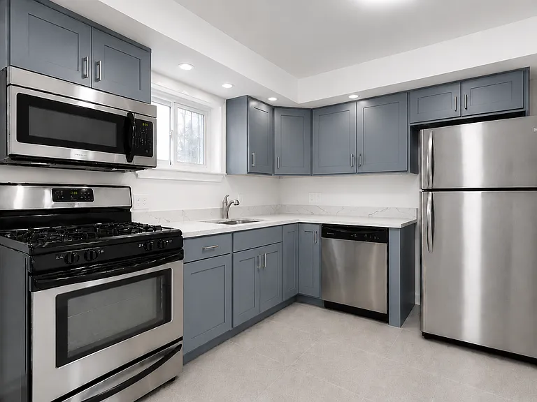 708 S Smedley St — Photo 3