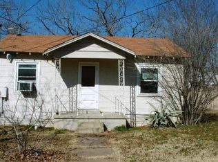 207 Oscar St, Taylor, TX 76574