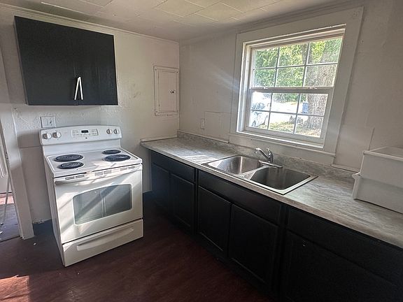 5th image of 101 Walker Ln