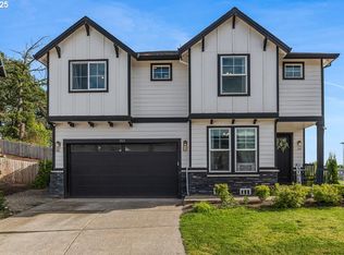 212 W Taylor Ct, Newberg, OR 97132