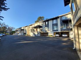 51 Reed Boulevard, 51-2