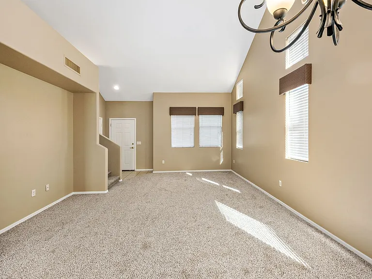 953 W Calle Carasol — Photo 8
