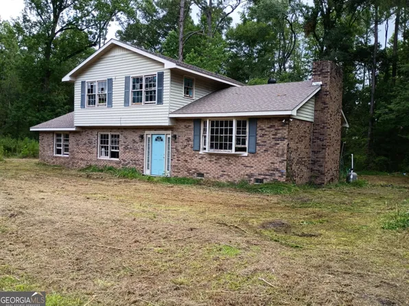 114 Martha Cir, Fitzgerald, GA 31750