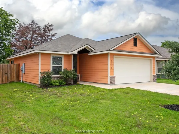 1932 Basil Ct, Bryan, TX 77801