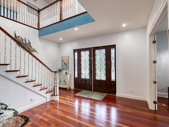 5th image of 20 Spanish Oak Ln