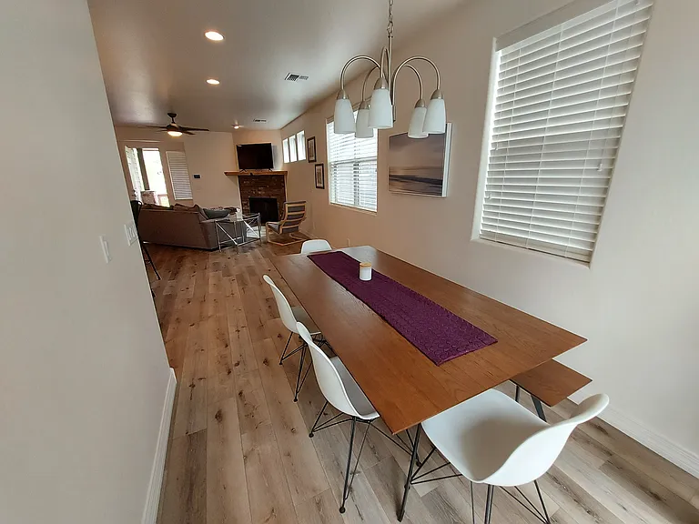 2868 W Presidio Dr — Photo 3