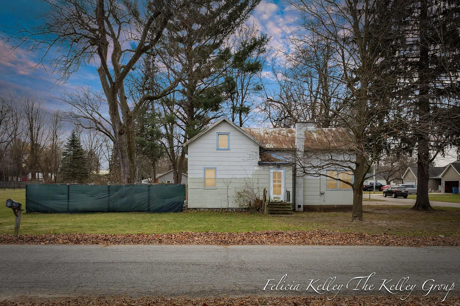 712 Park St photo 1