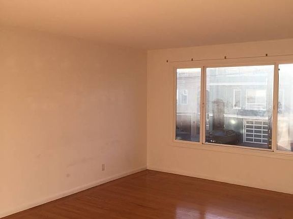 4th image of 1318 17th Ave