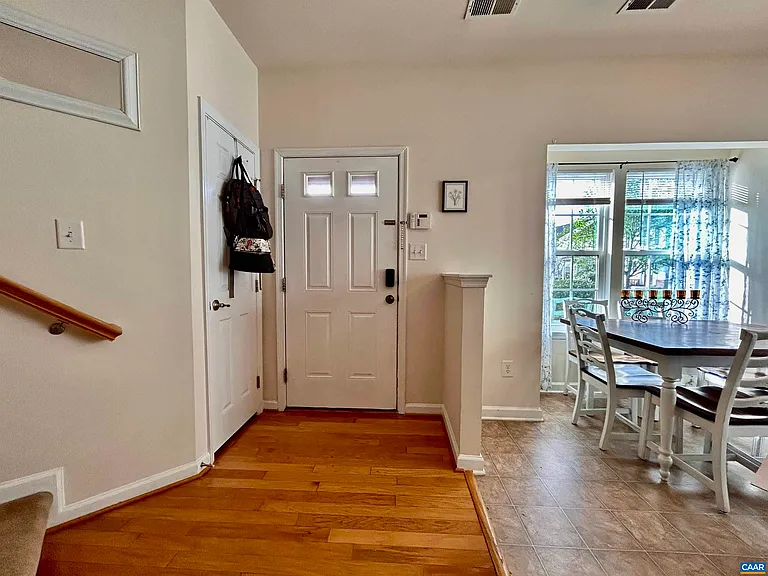 76 Villa Cir — Photo 11
