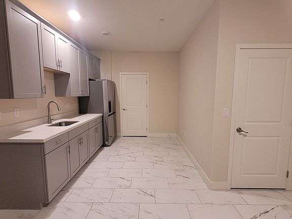 4th image of 7573 W Cougar Ave