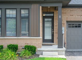8 Cosmopolitan Cmn E, Saint Catharines, ON L2M0B8