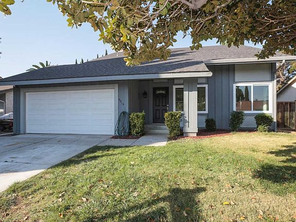 3rd image of 4013 Ambrose Ct