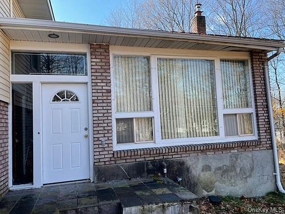 2nd image of 1321 Union Ave