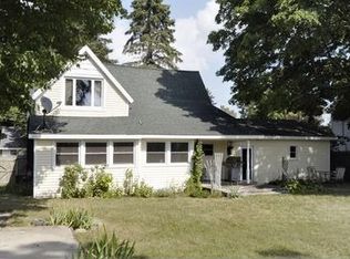 520 Lafayette St SE, Lowell, MI 49331