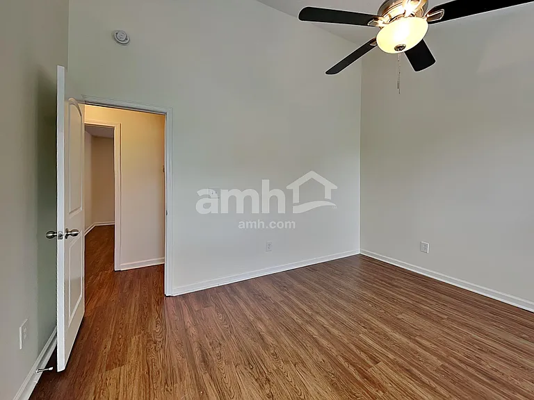 127 Paige Park Ln — Photo 9