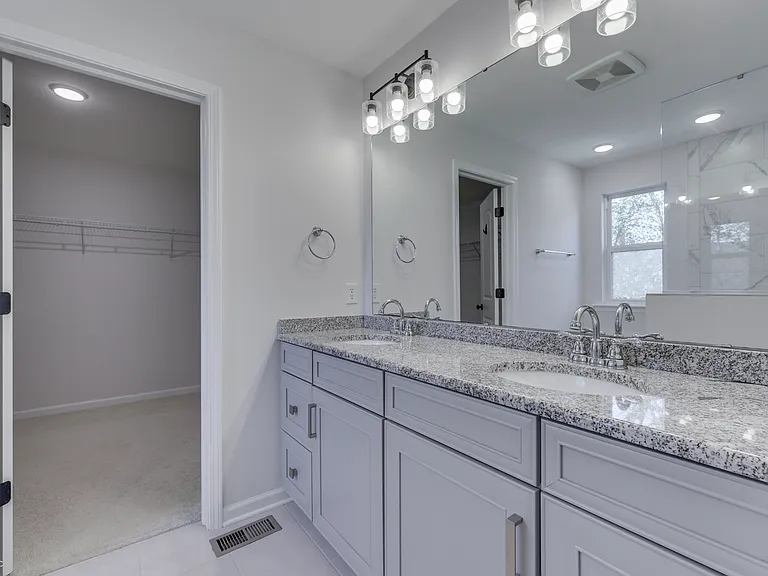 7635 Shady Trails Dr — Photo 30