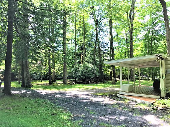 4th image of 125 Johns Ln