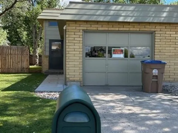 1620 Person St, Laramie, WY 82070