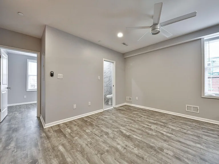 400 W Penn St #2 — Photo 10