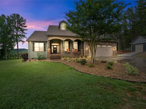 440 N Southerlin Rd, Taylors, SC 29687