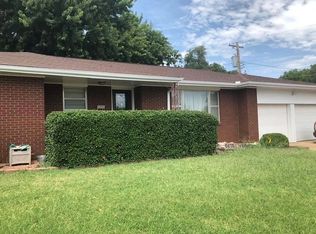 815 11th St, Alva, OK 73717