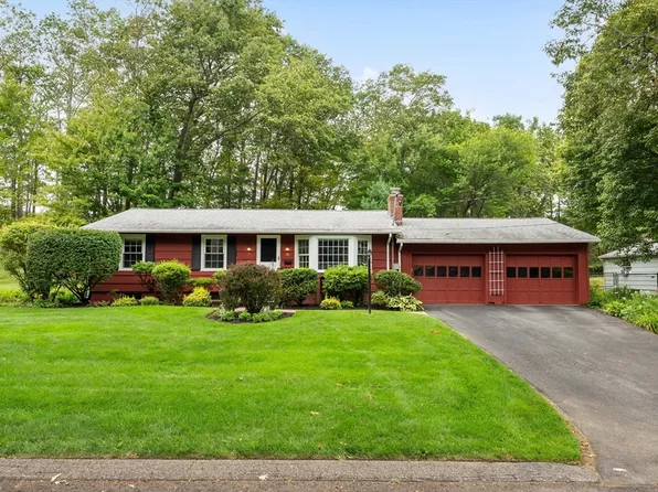 41 Valley Hill Dr, Holden, MA 01520