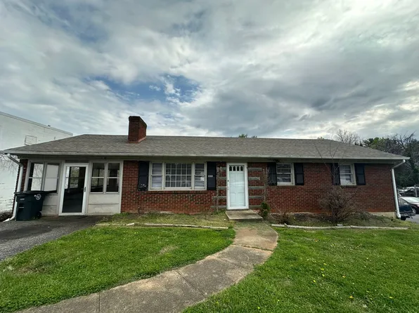 3203 Old Forest Rd, Lynchburg, VA 24501