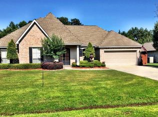 114 Beau Arbre Ct, Covington, LA 70433