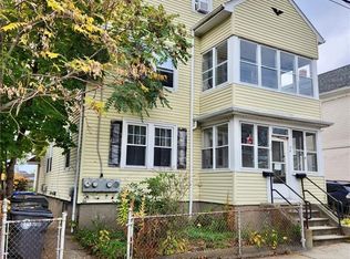 32 Mount Pleasant Ave, Providence, RI 02908