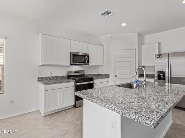 9708 E Gray Hawk Dr, Tucson, AZ 85730